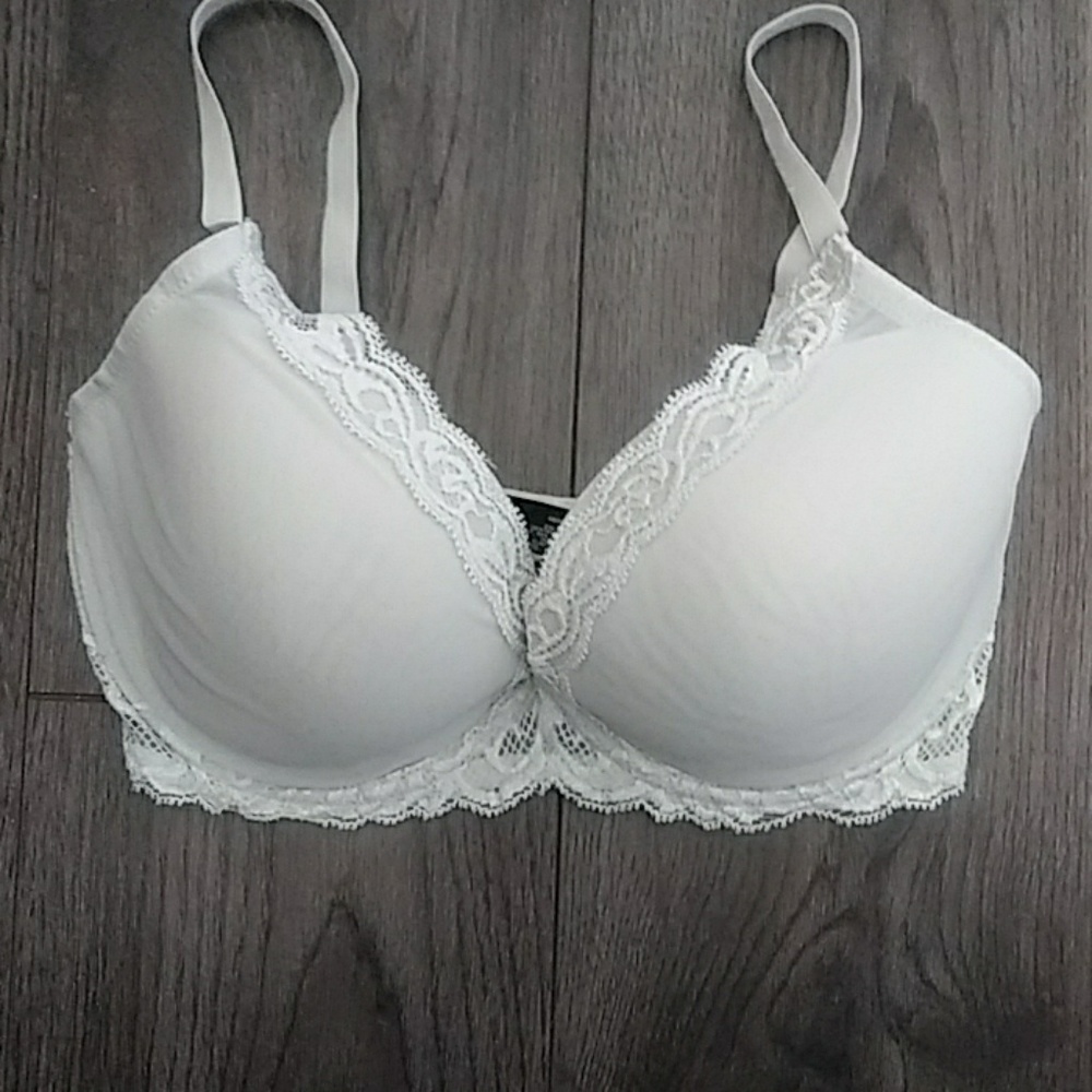 Natori Light Gray Bra size 32DDD Lace 730023